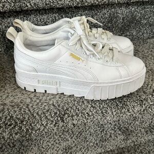 Puma Mayze White Platform Sneakers tennis shoes casual size 9 women’s worn once
